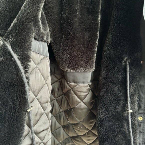 Zara women’s Black Waterproof Gold Tone Removable Faux Fur Hood Size Medium - Picture 15 of 16